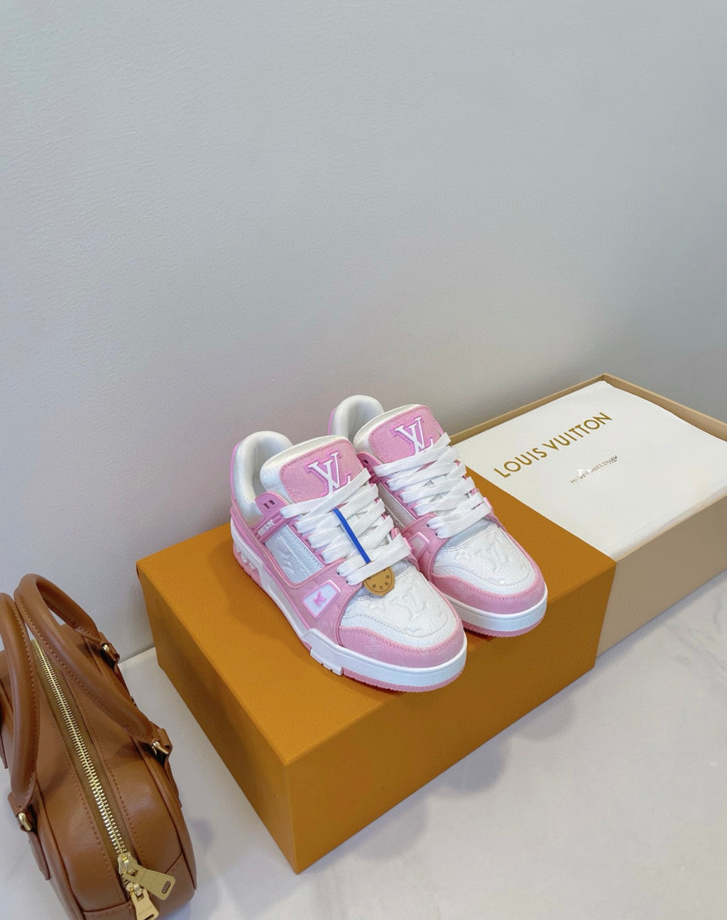 LV shoes