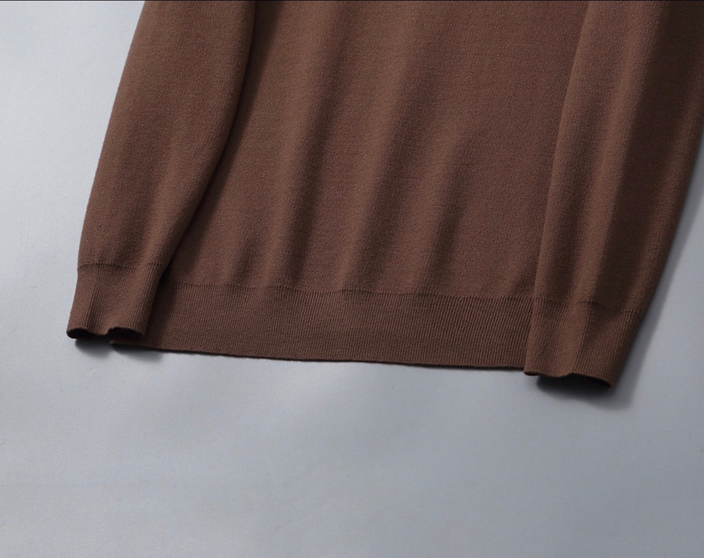 LV sweater