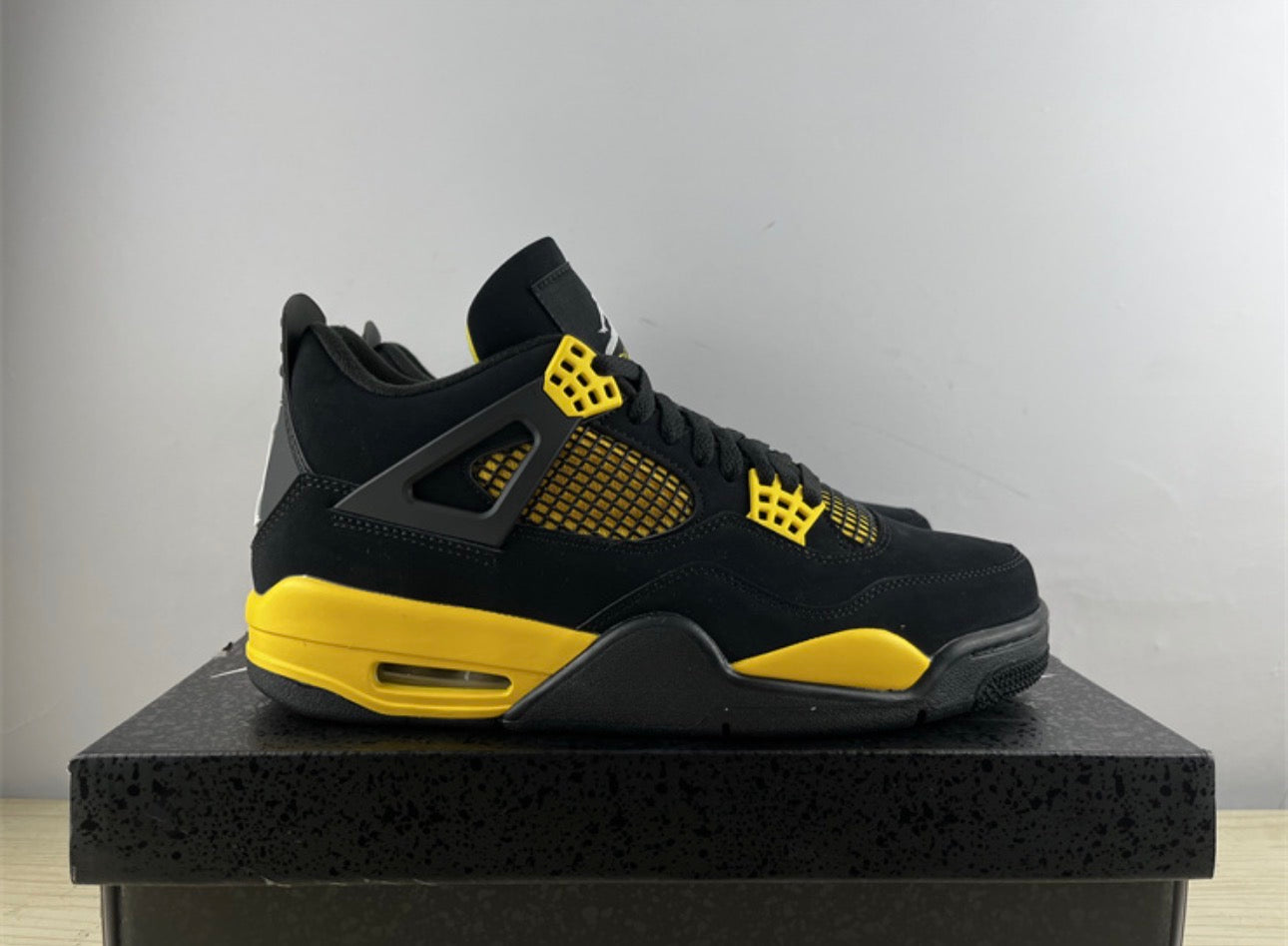 Thunder 4s