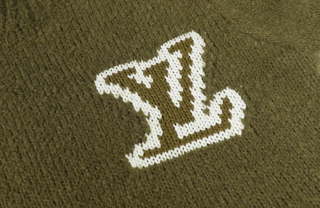 LV sweater