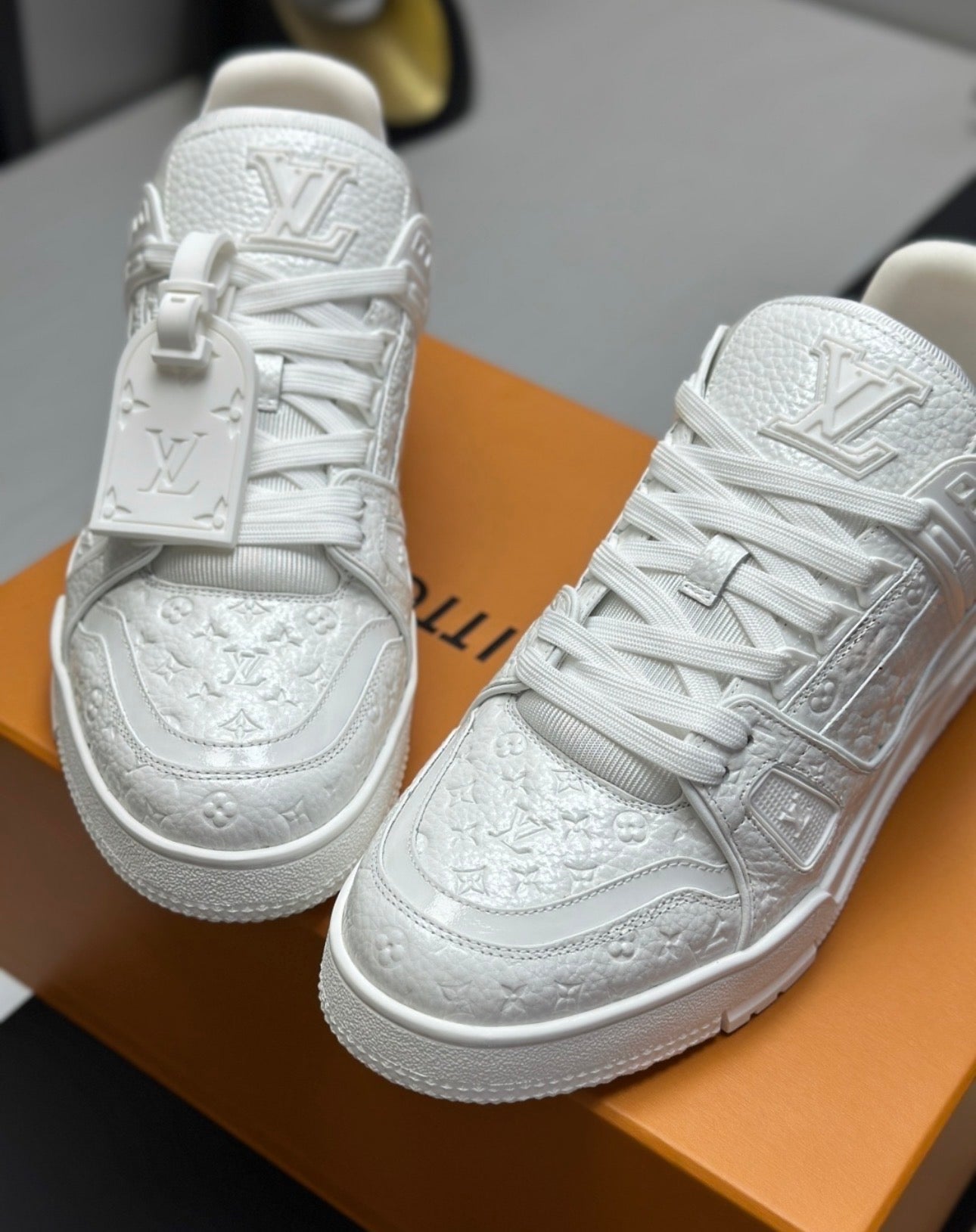 LV shoes