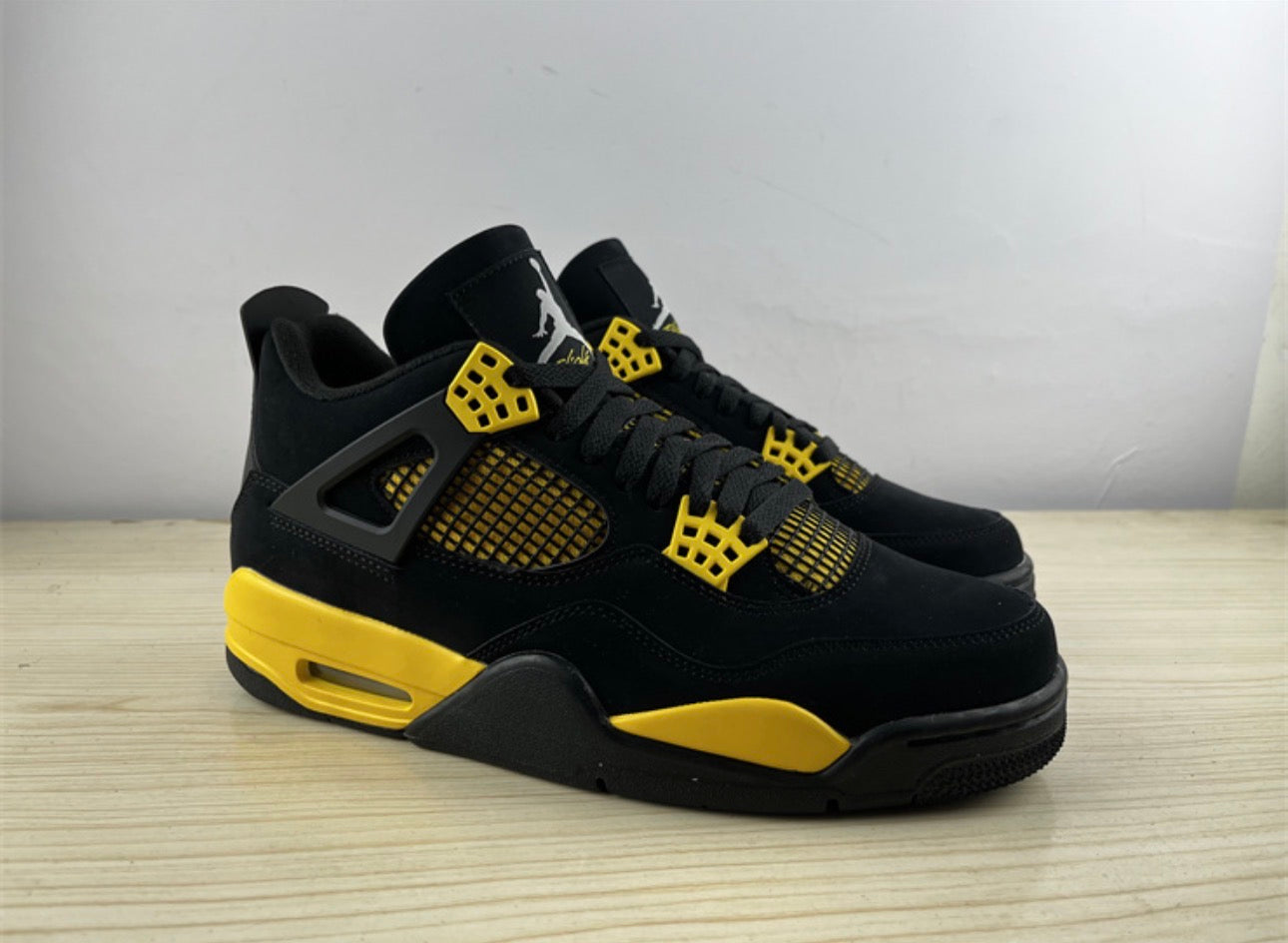 Thunder 4s