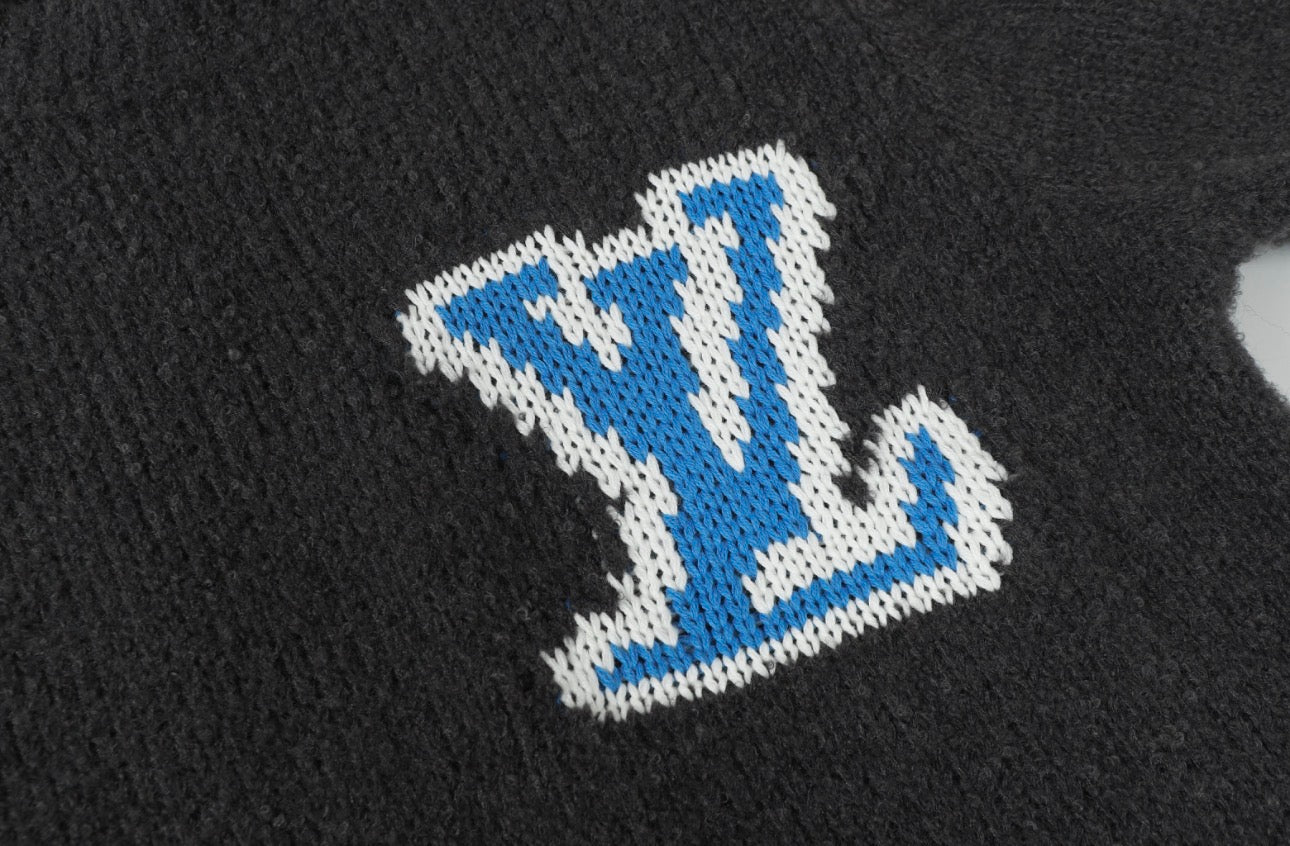 LV sweater