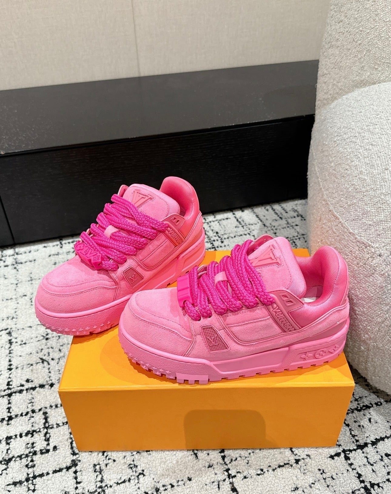LV shoes