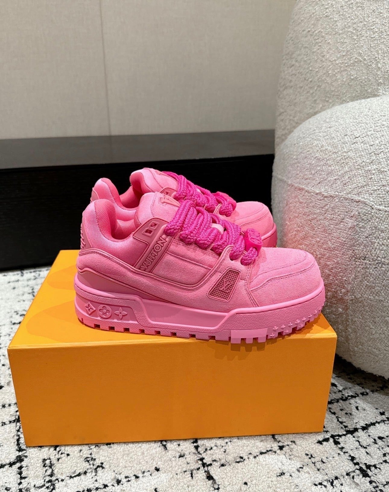 LV shoes