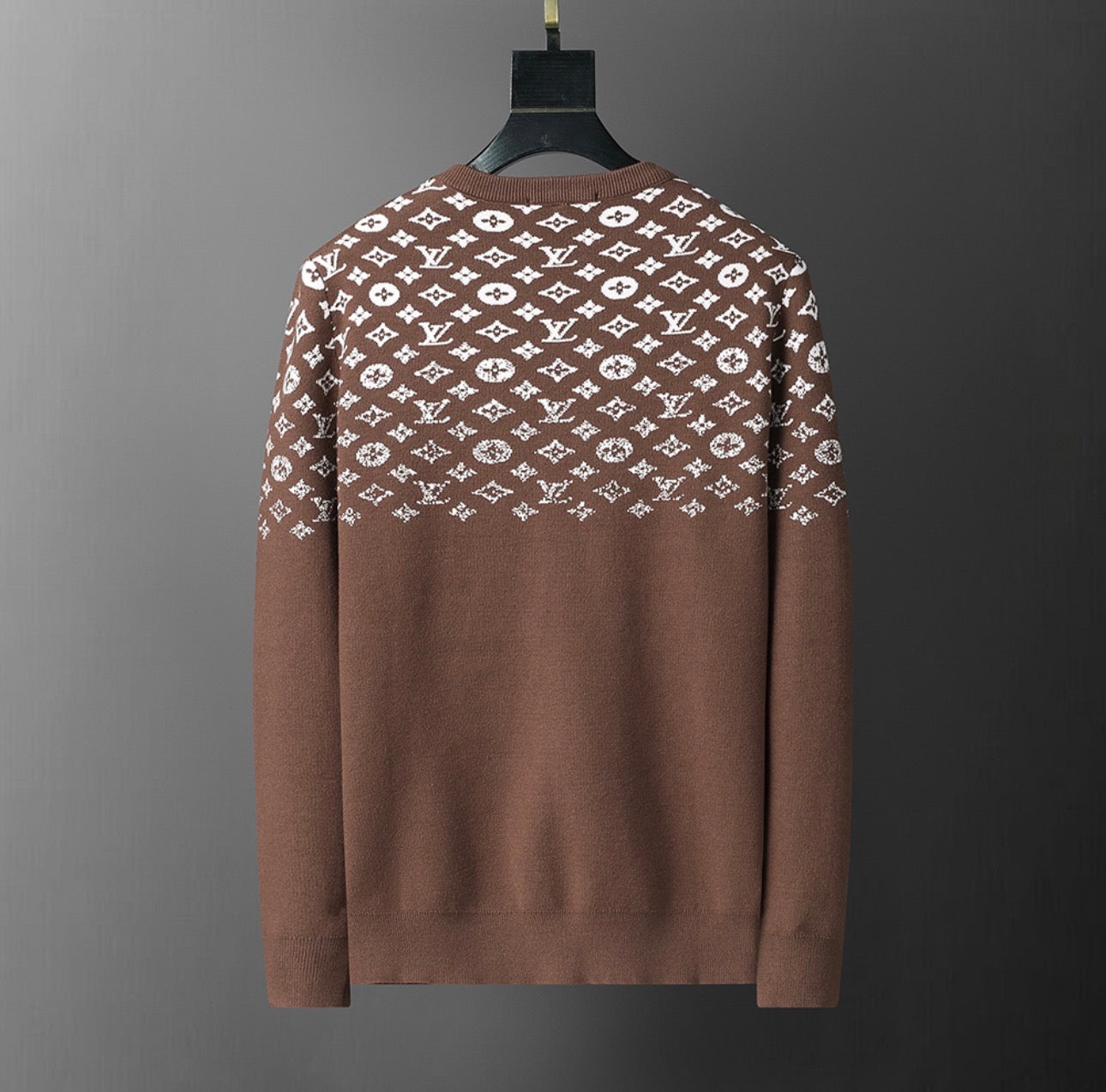 LV sweater